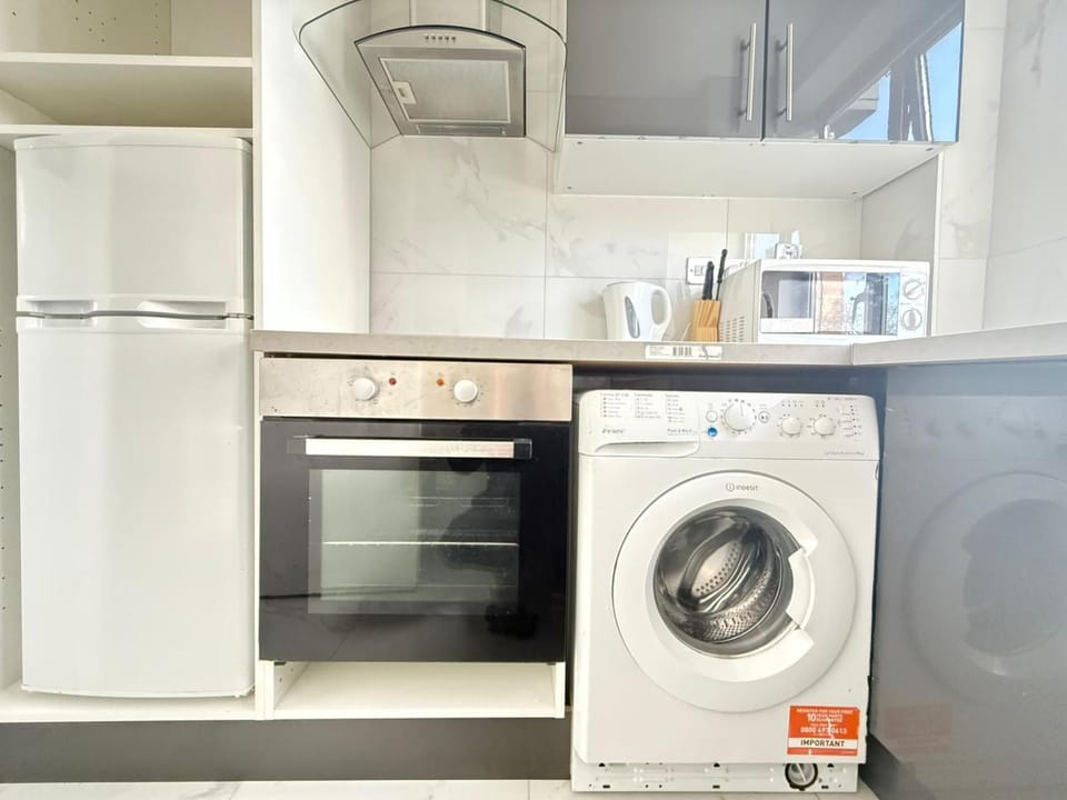 2 bedroom flat near Marble Arch Apartment in City of Westminster