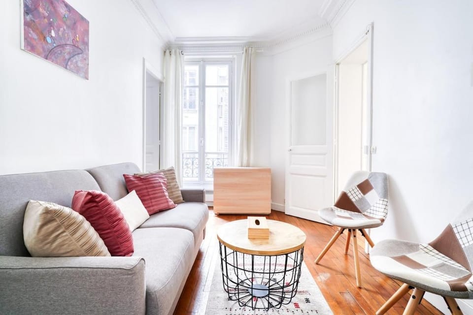 Apt 4P Ternes - Arc de Triomphe Apartment in Paris