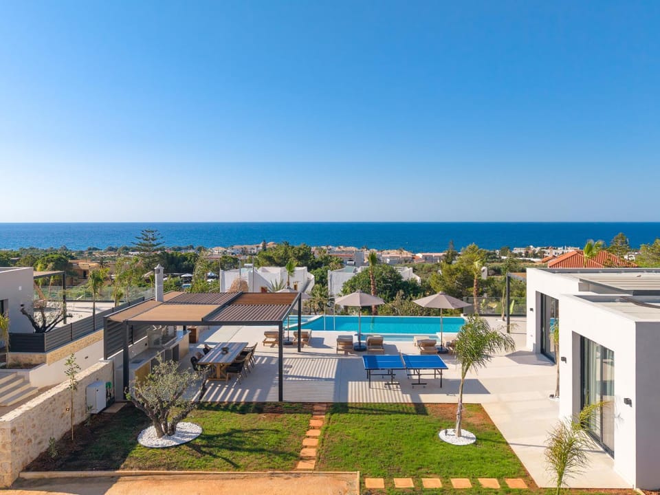 View (from property/room), Balcony/Terrace, Swimming pool