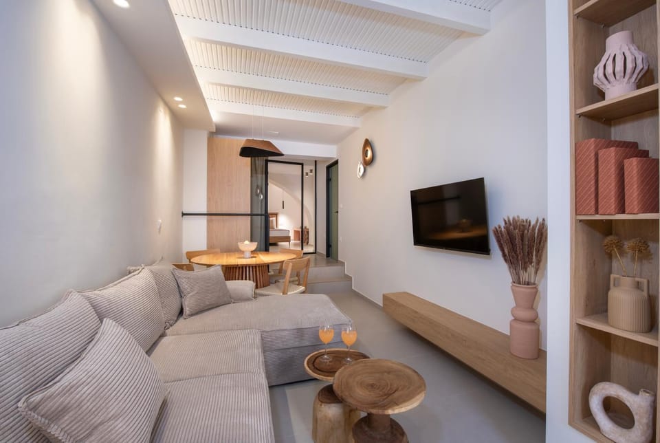 Bōw Ground Floor Luxury Apt-In Chania Old Town! Apartment in Chania