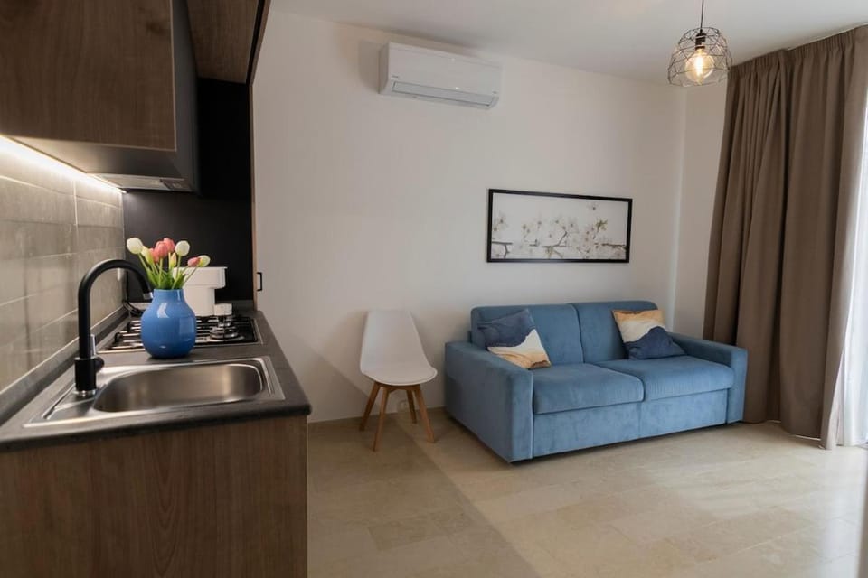 Elegante appartamento ristrutturato a pochi passi dal mare e dal centro Apartment in Pozzallo
