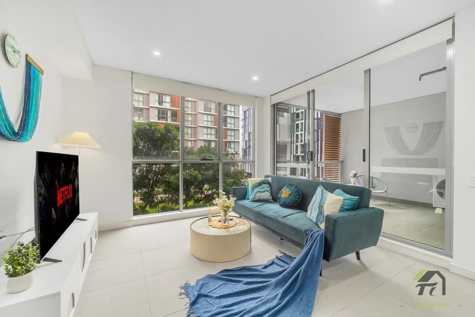 Mascot Airport Convenient Home with Double Parking Space Apartment in Mascot