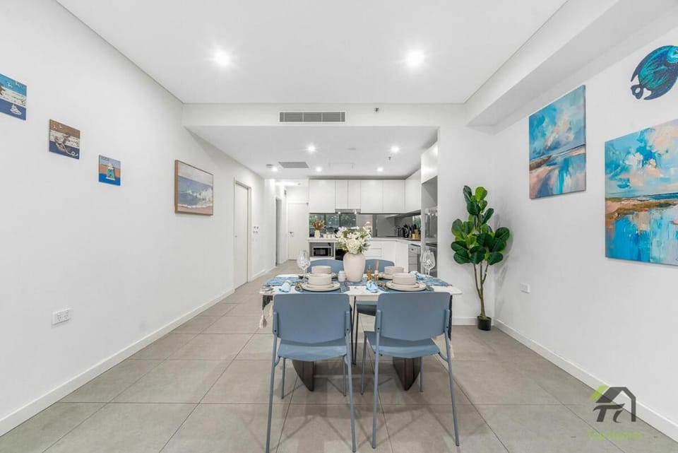 Mascot Airport Convenient Home with Double Parking Space Apartment in Mascot