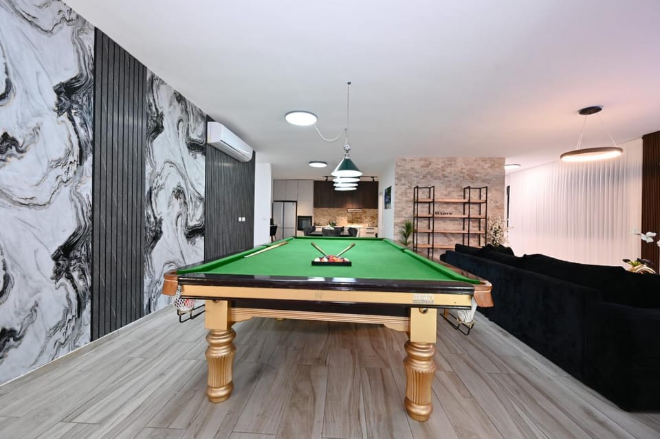 Billiard