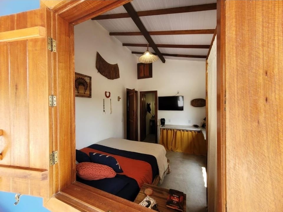 Bed, TV and multimedia, Photo of the whole room, Bedroom, wardrobe