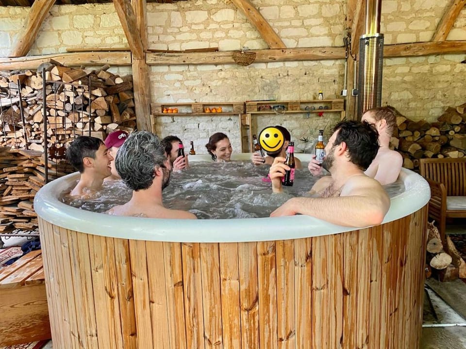 Hot Tub, group of guests