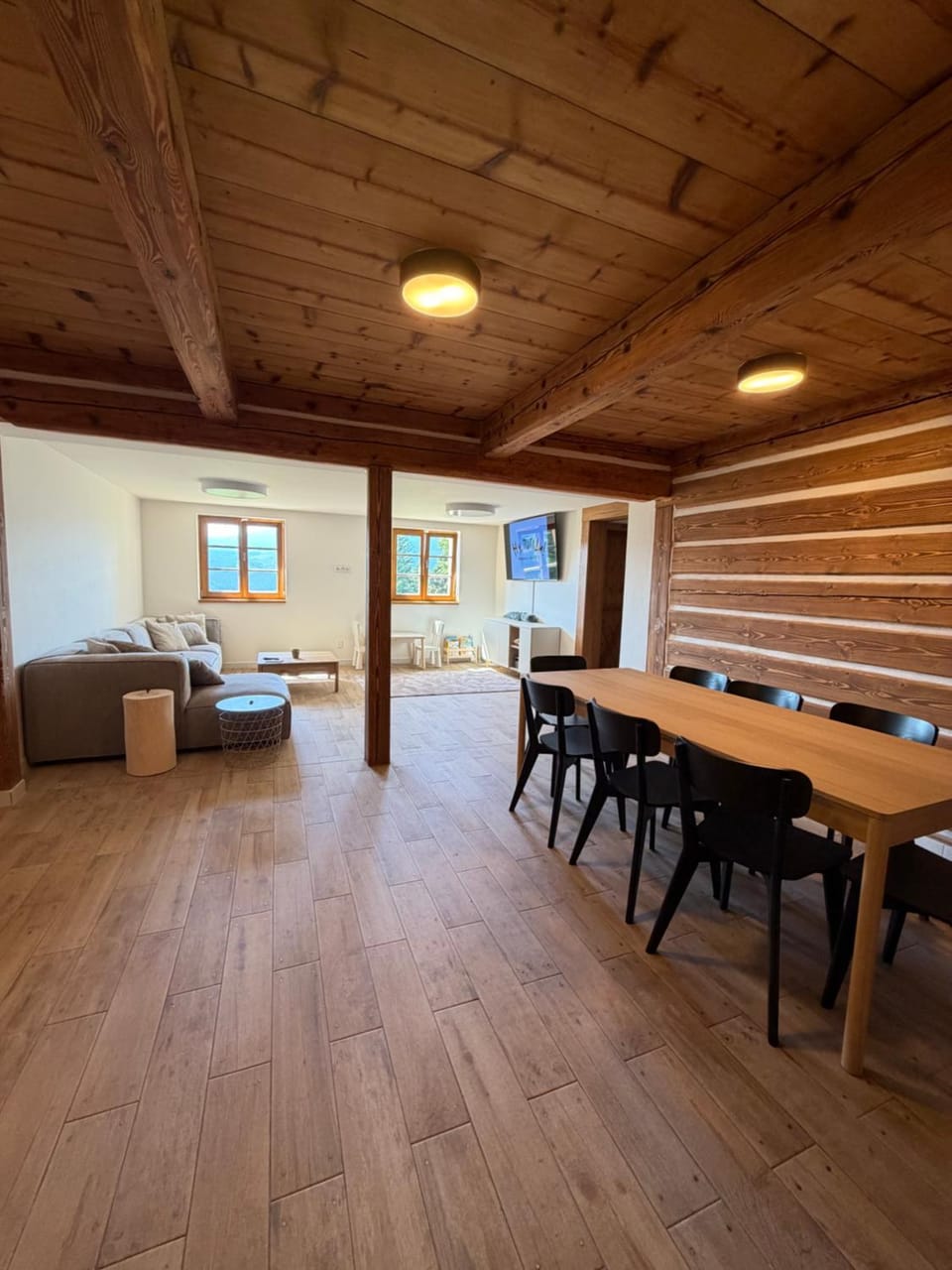 Living room, Seating area, Dining area
