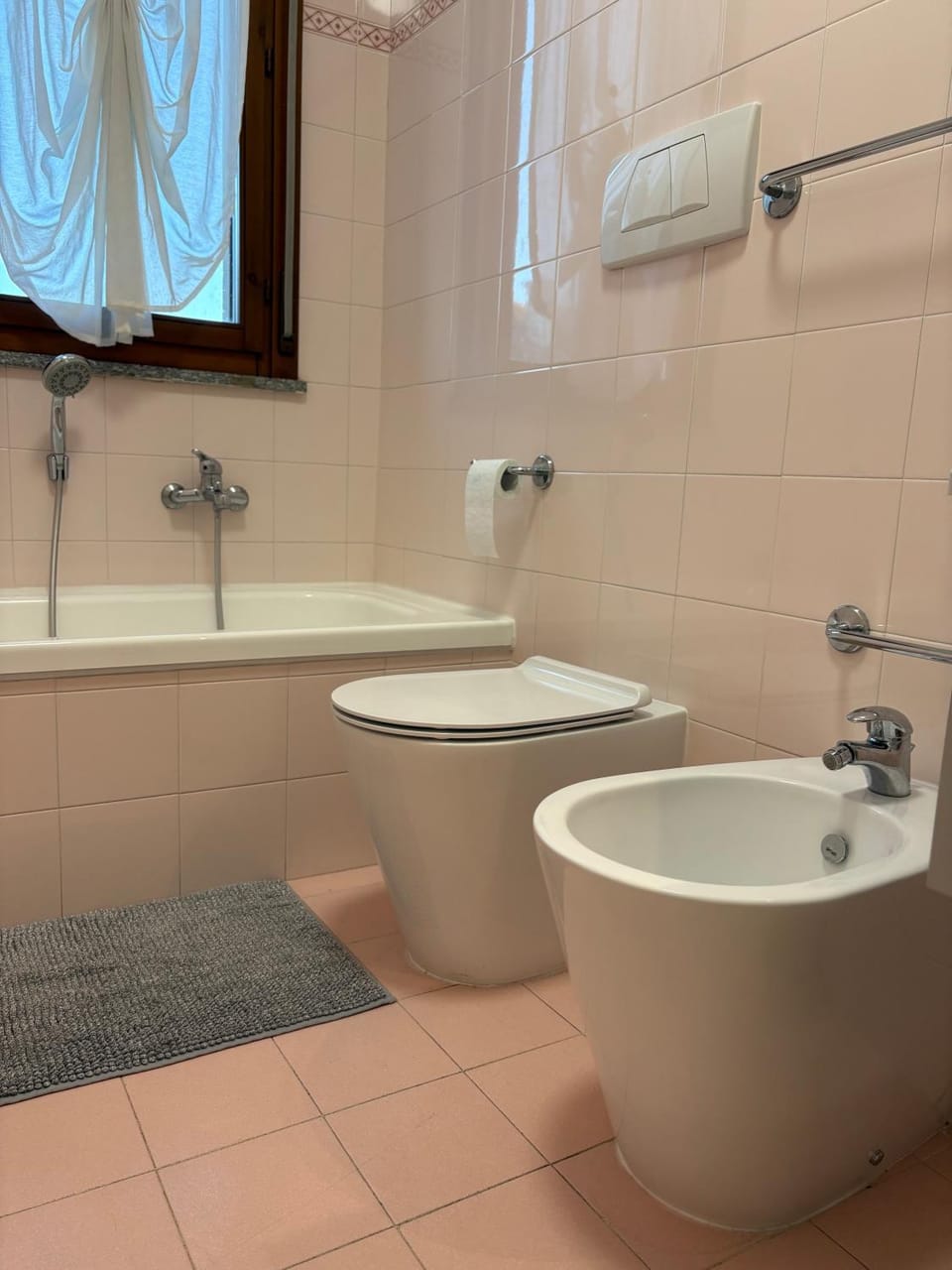 Mono Camelia Apartment in Lombardy