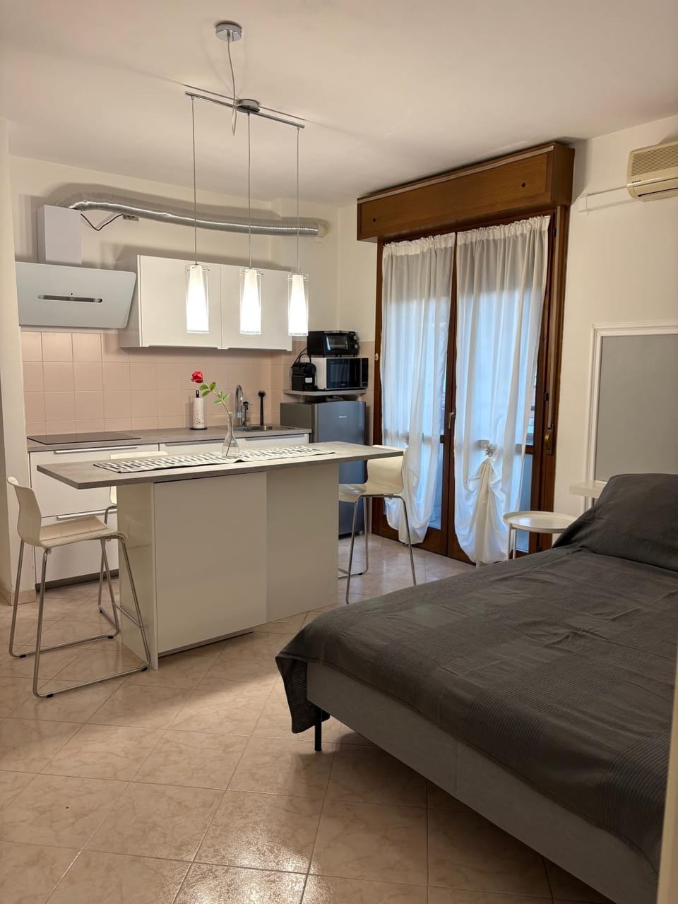 Mono Camelia Apartment in Lombardy
