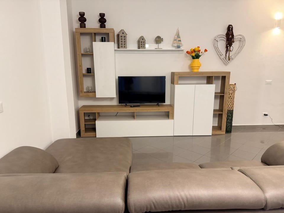 Living room, Evening entertainment