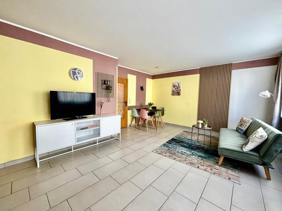 NEU eigener eingezäunter Garten - Apartmenthaus-Usedom Fam Stopp "Kajüte 1" Hunde willkommen & Ostsee zum greifen nah Apartment in Mecklenburg-Vorpommern, Germany