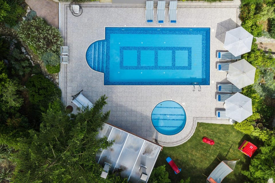 Bird's eye view, Pool view, Swimming pool
