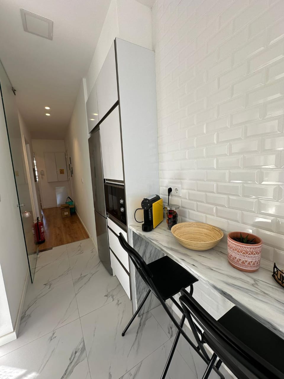 Kitchen or kitchenette