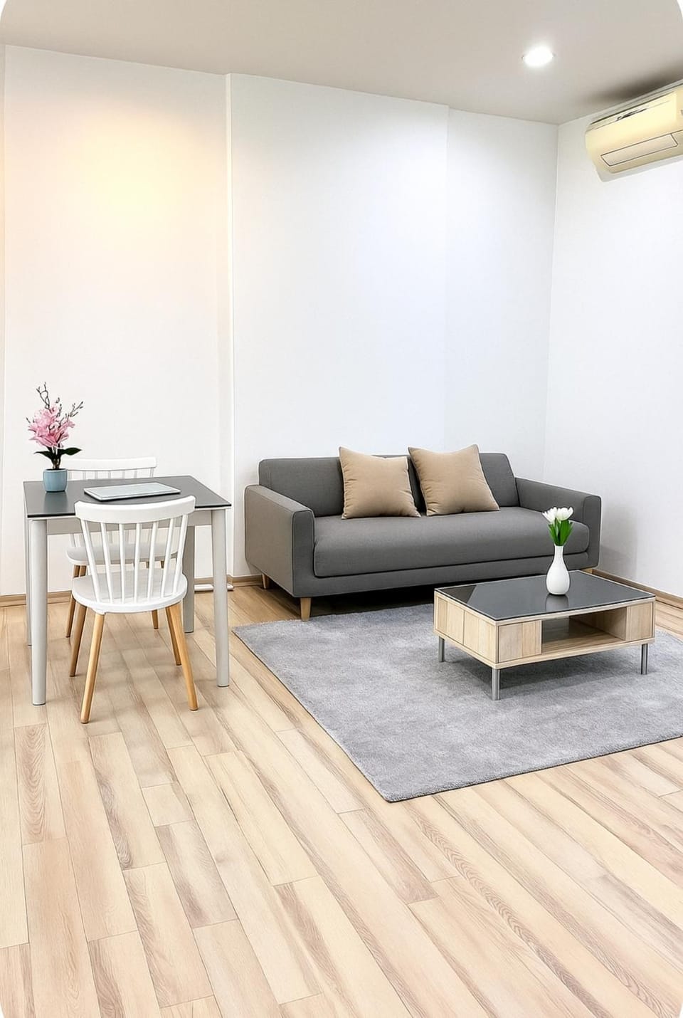 Elegant Stay with 360 degree Panoramic Rooftop Pool Apartment in Wichit