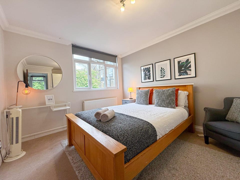 Bed, View (from property/room), Decorative detail, Seating area, Bedroom, flat iron, hair dryier, heating, towels, wardrobe