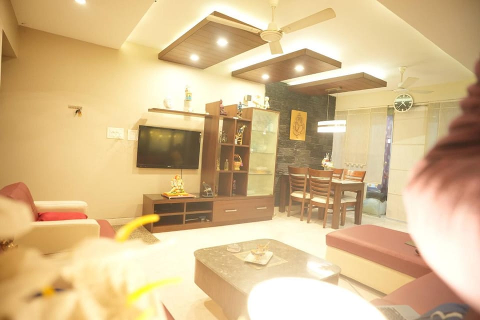 Communal lounge/ TV room, TV and multimedia, Living room