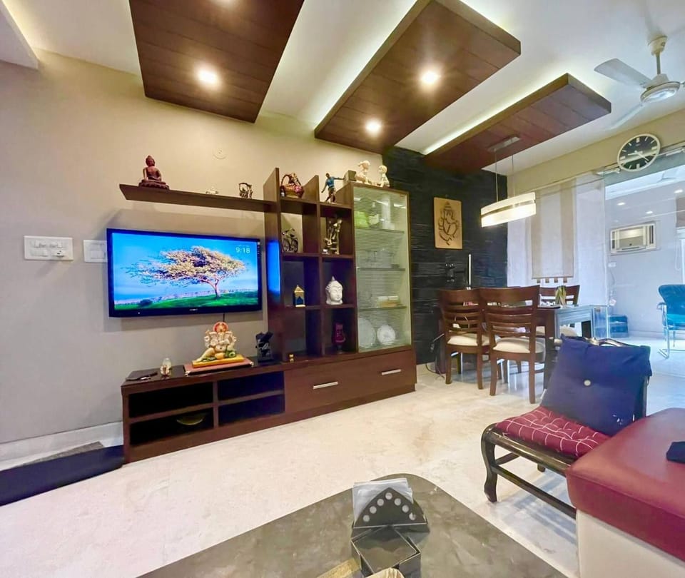 Communal lounge/ TV room, TV and multimedia, Living room