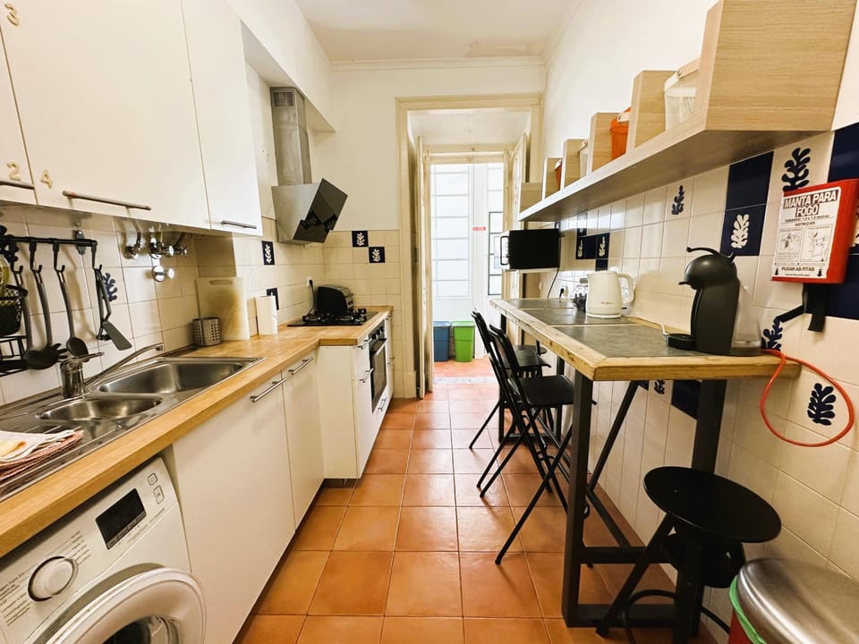 Coffee/tea facilities, Kitchen or kitchenette, Dining area, minibar, pet friendly, stove, toaster, washing machine