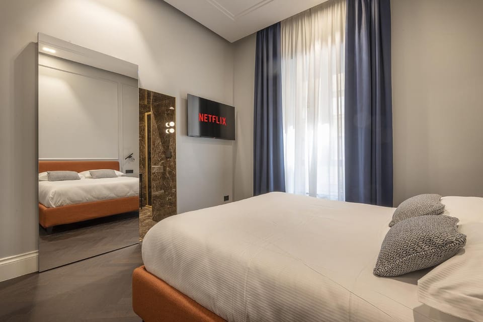 Bed, Photo of the whole room, Bedroom