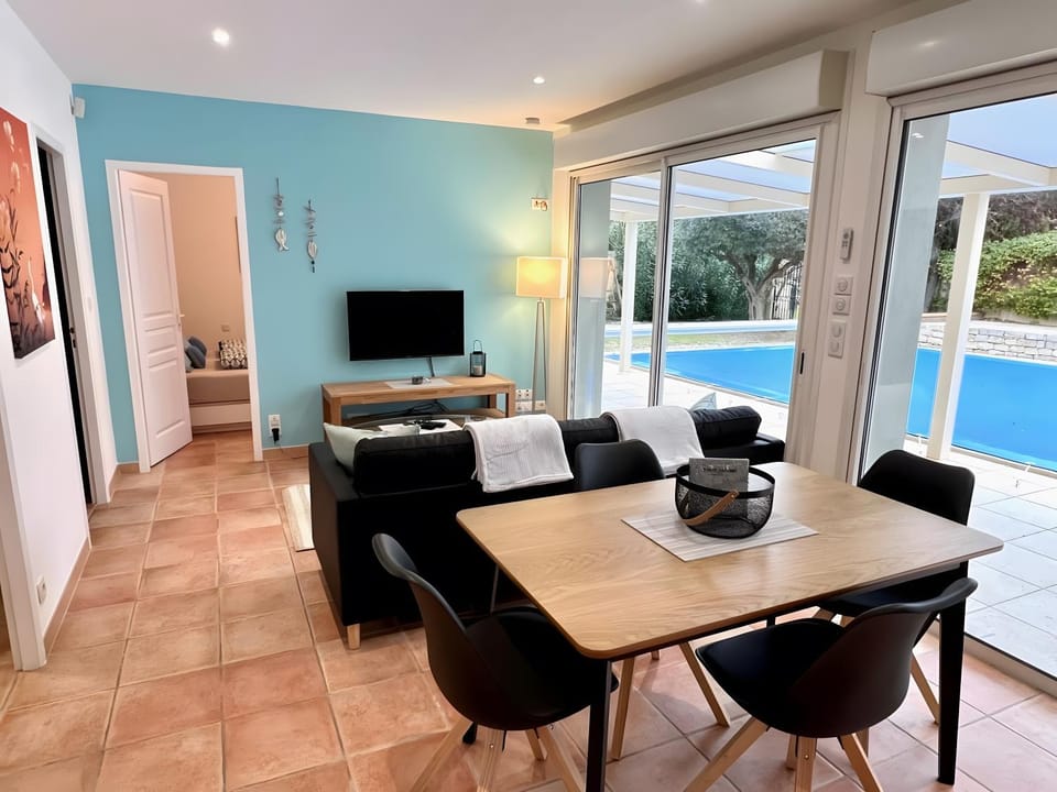 Property building, Living room