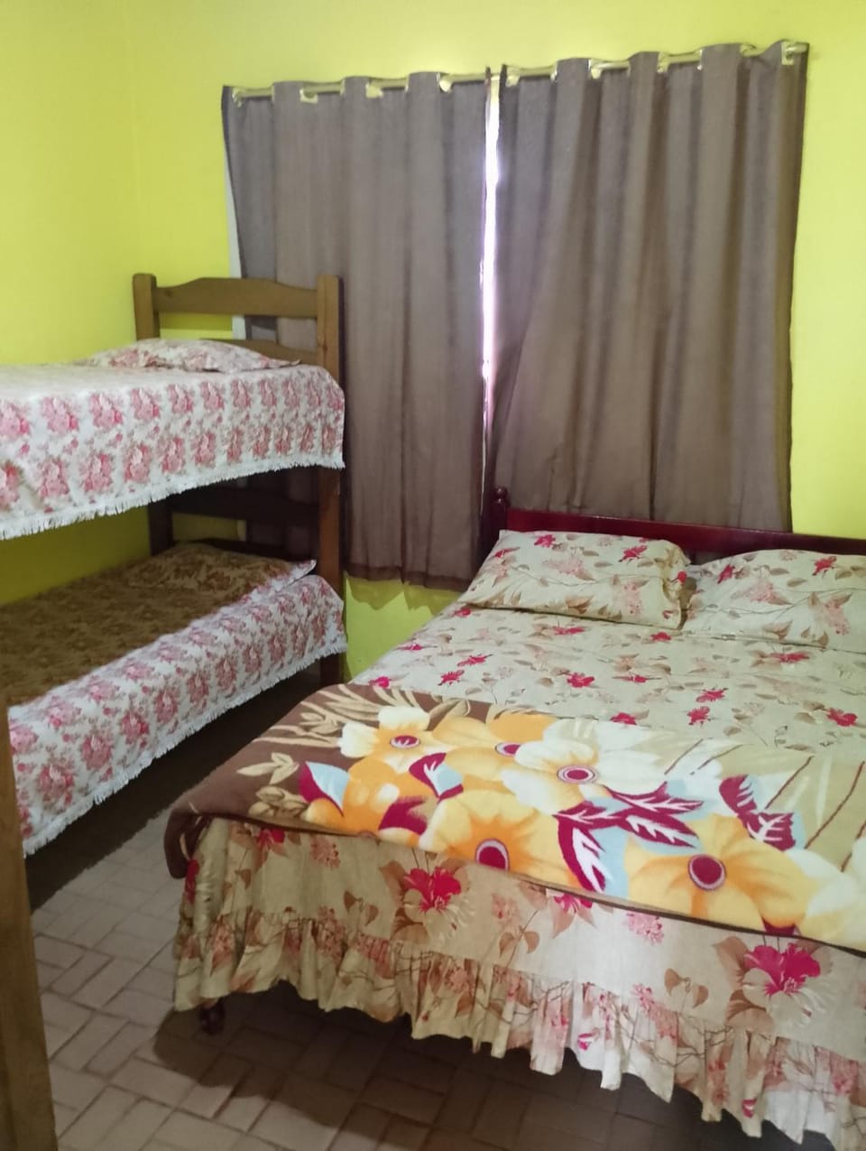 Casa simples em cunha House in Cunha