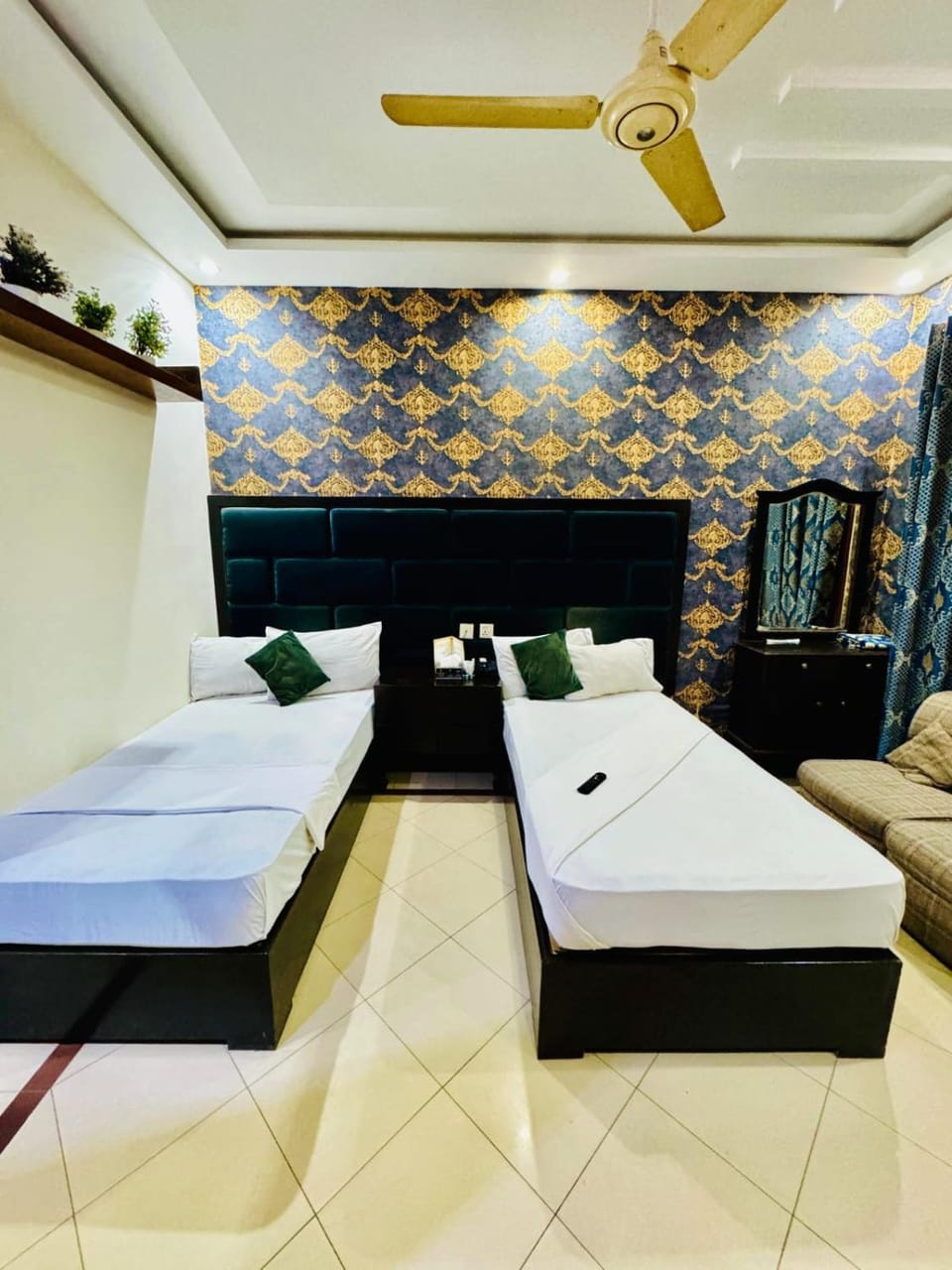 Hotel Pak Continental Multan Hotel in Punjab