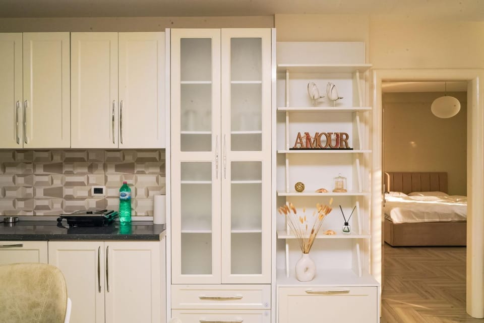 Kitchen or kitchenette, Photo of the whole room, Bedroom