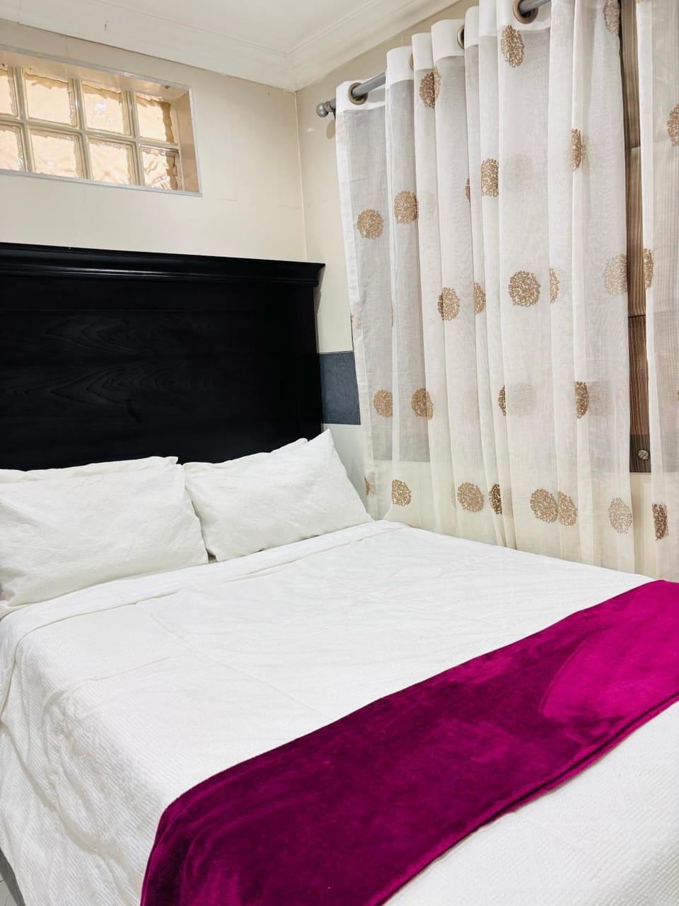 DeRockview Lodge Bed and Breakfast in Johannesburg