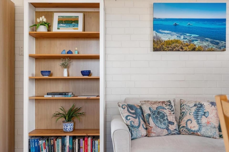 River Vistas - Fremantle Port Views Apartment in Perth