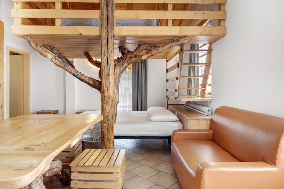 Property building, Living room