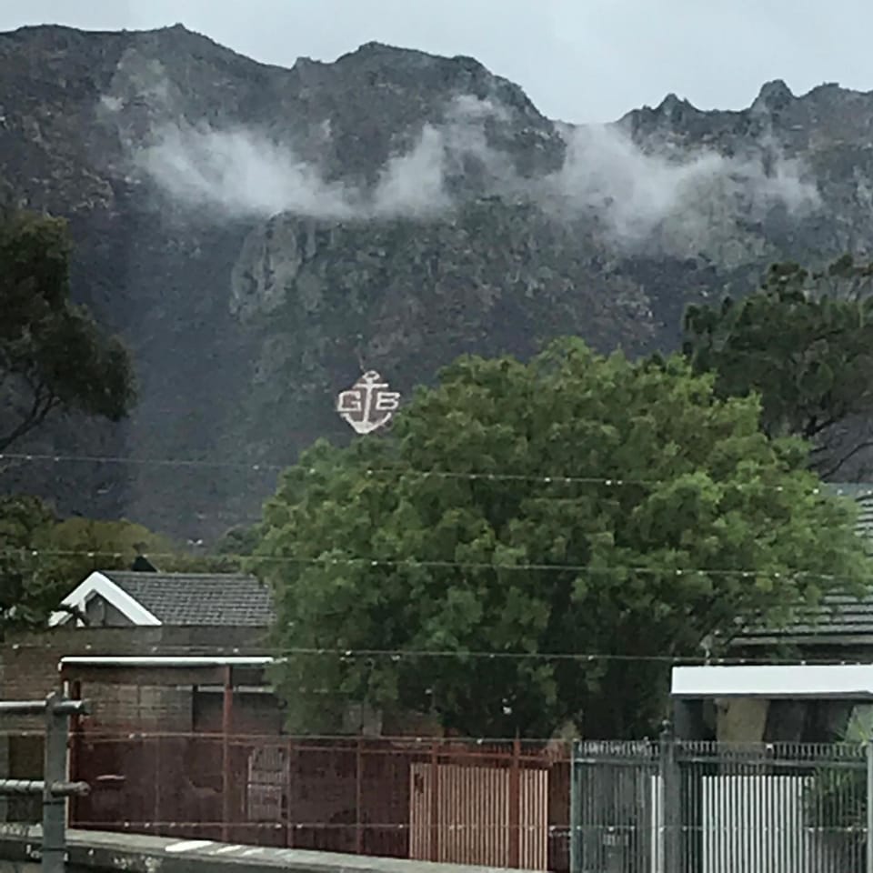 Property building, Nearby landmark, Off site, Day, Neighbourhood, Natural landscape, Winter, Bowling, Children play ground, Fishing, Golfcourse, Horse-riding, Nightclub / DJ, Snorkeling, Tennis court, Windsurfing, Canoeing, Hiking, Cycling, Diving, Evening entertainment, Mountain view, Sports