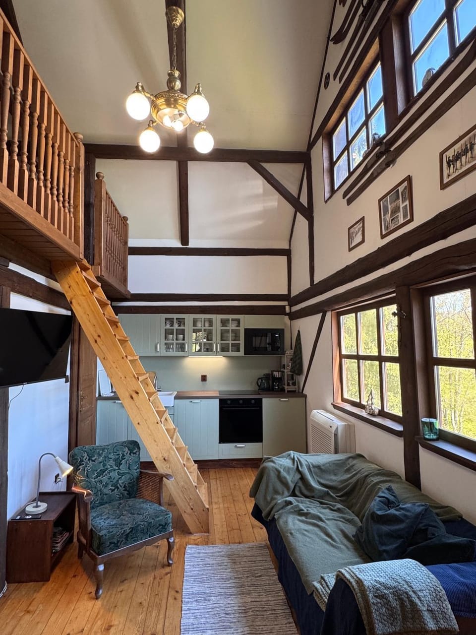 Kitchen or kitchenette, Living room, Photo of the whole room, Seating area