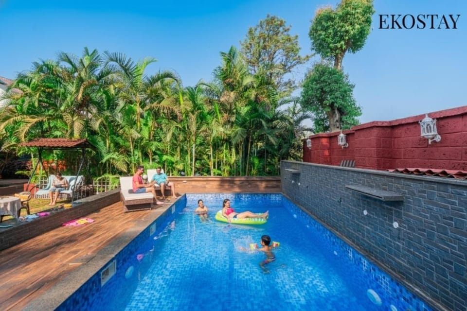 Day, Text overlay, Pool view, Swimming pool, sunbed