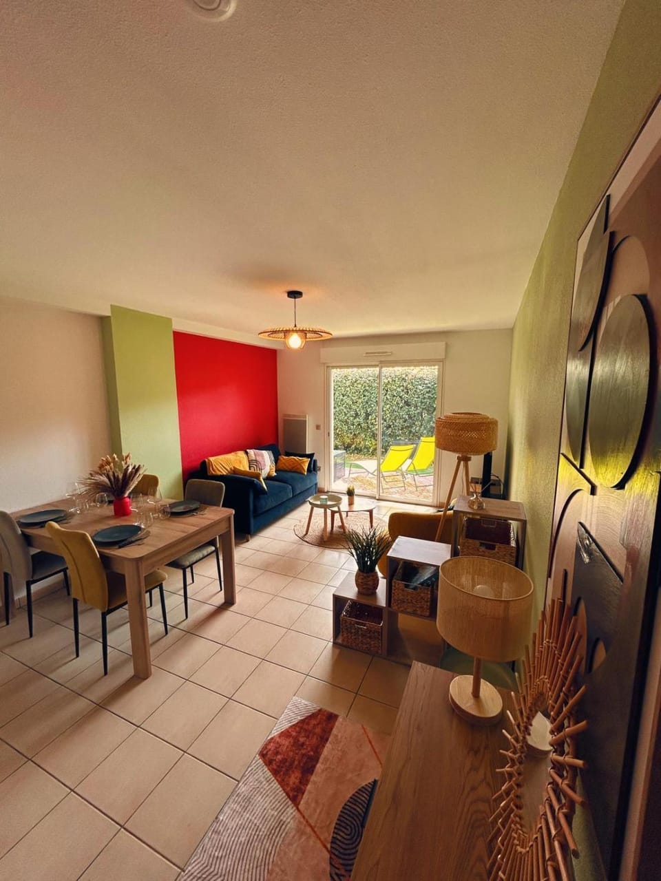 Communal lounge/ TV room