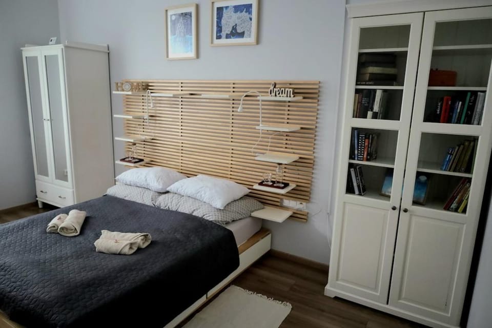 Duna 4 ppl Apartment in AC in Budapest City by NW Apartment in Budapest