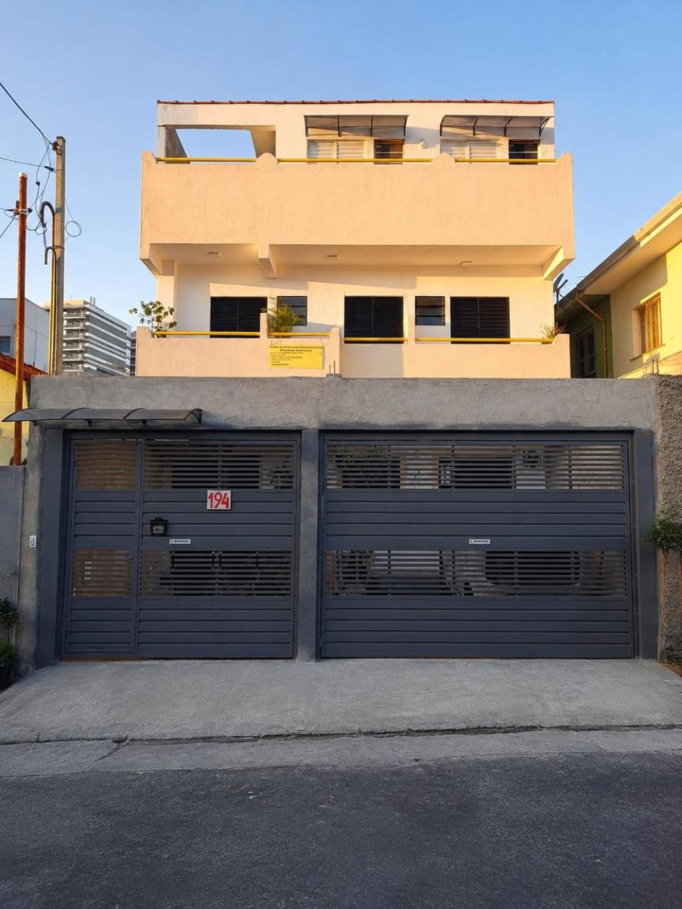 Facade/entrance