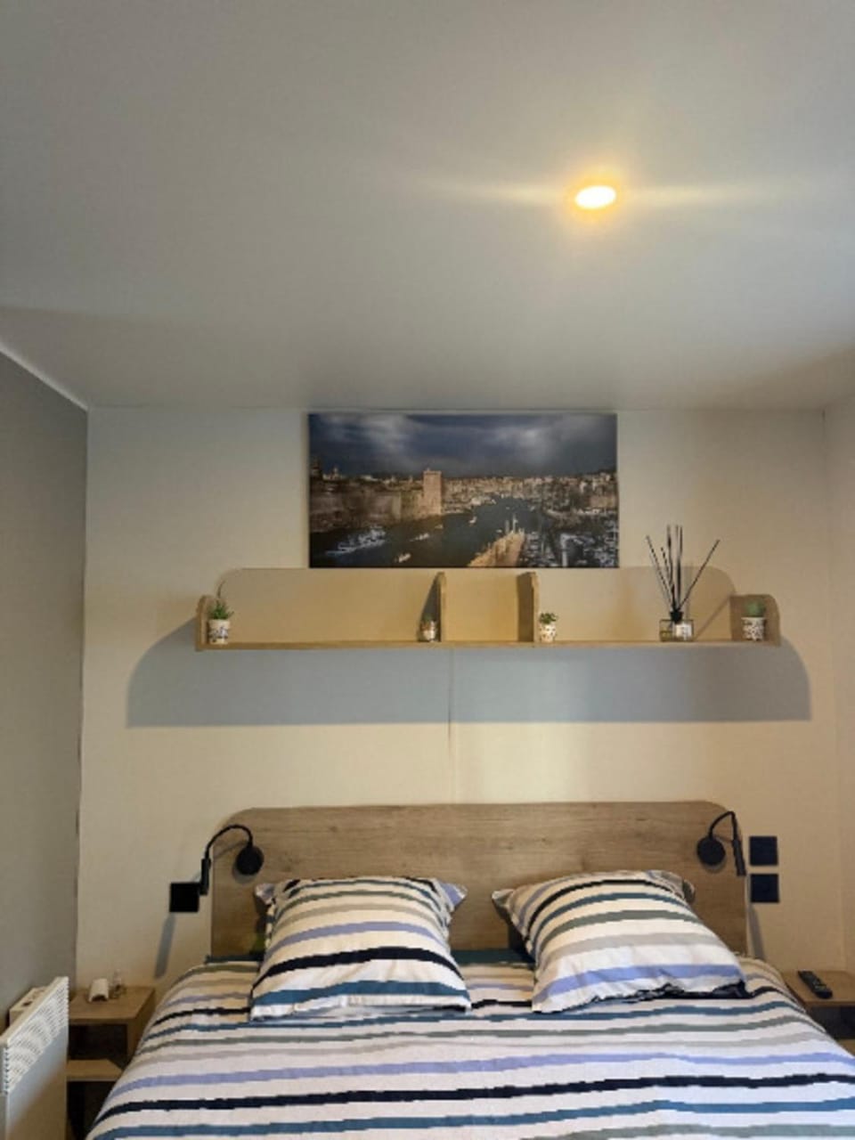 Living room, Bedroom