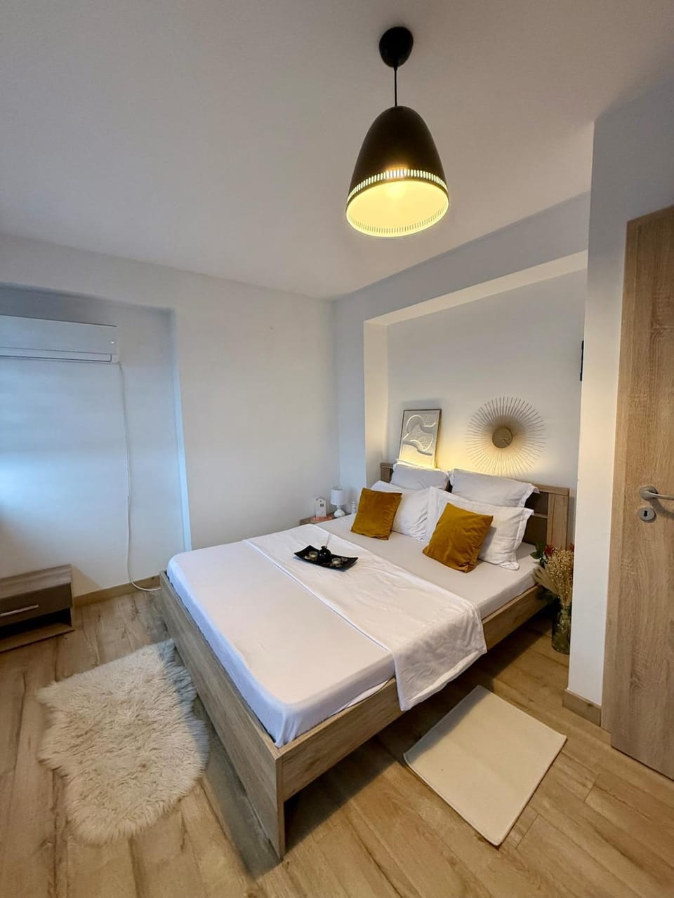 SkyPort Modern & stylish apartment - natural light - Factura - bloc nou - lift, posibilitatea de parcare Apartment in Romania