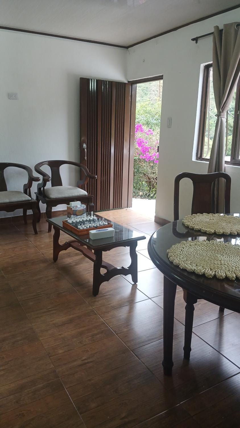 Cabaña Villa La Morena, apartamento rural independiente House in Valle del Cauca