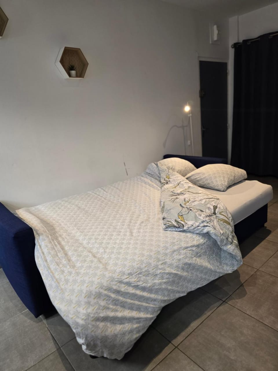 City and Sea Apartment in Toulon