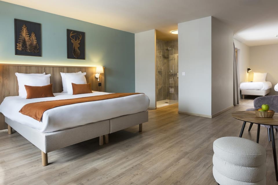Bathroom, Bedroom, Family