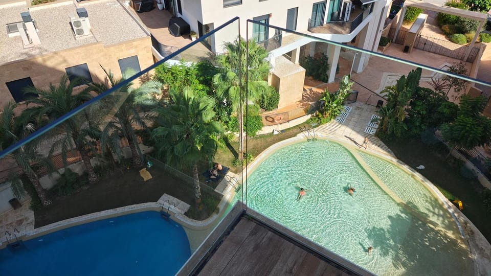 Pool view, Swimming pool