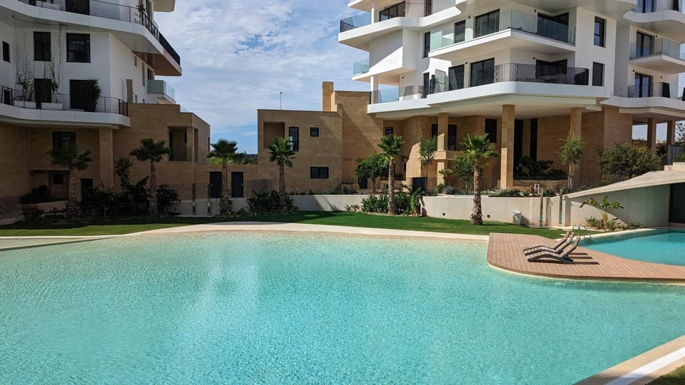 Swimming pool, Swimming pool, sunbed
