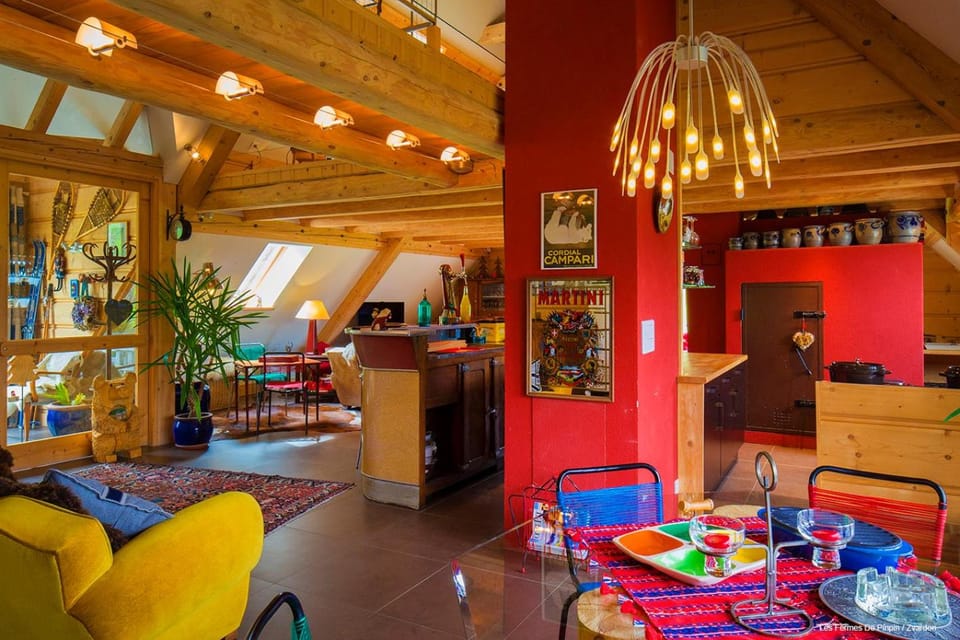 Property building, Lounge or bar