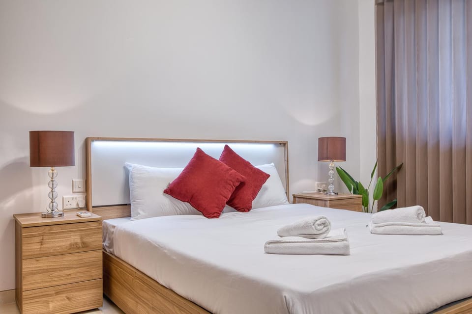 NEW - Stylish 1-Bedroom Maisonette near Ta Xbiex Marina by SF HOMES Apartment in Malta