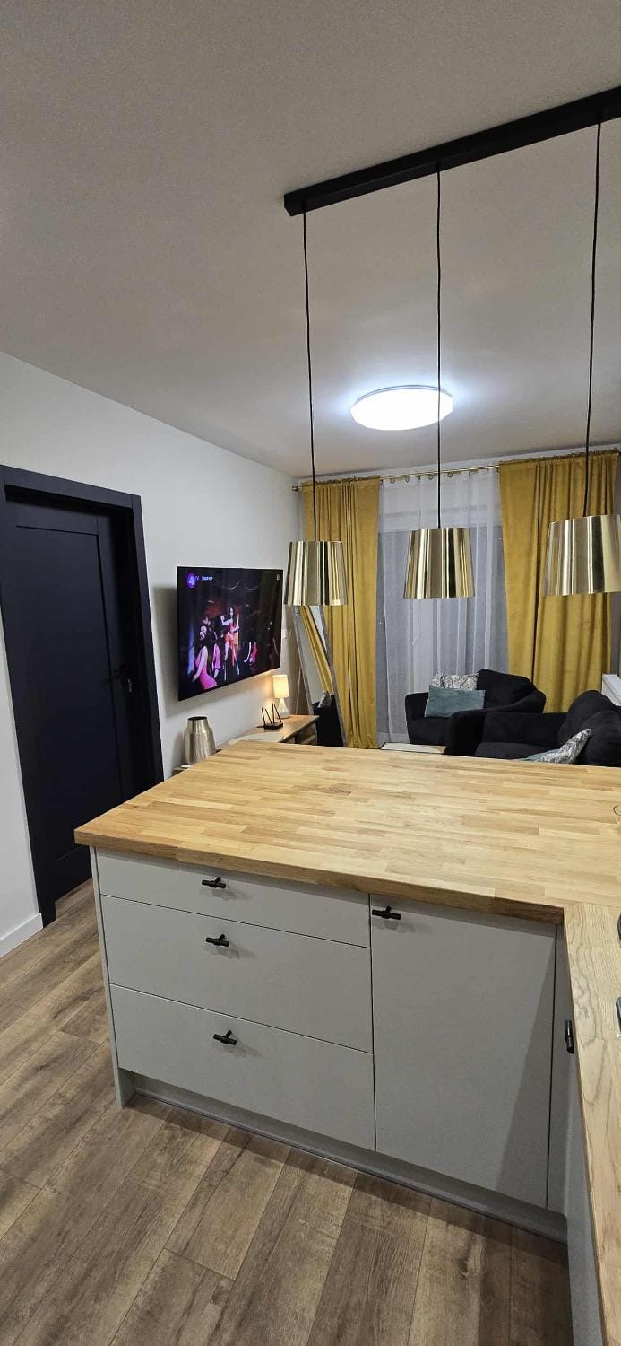 Communal lounge/ TV room, Kitchen or kitchenette