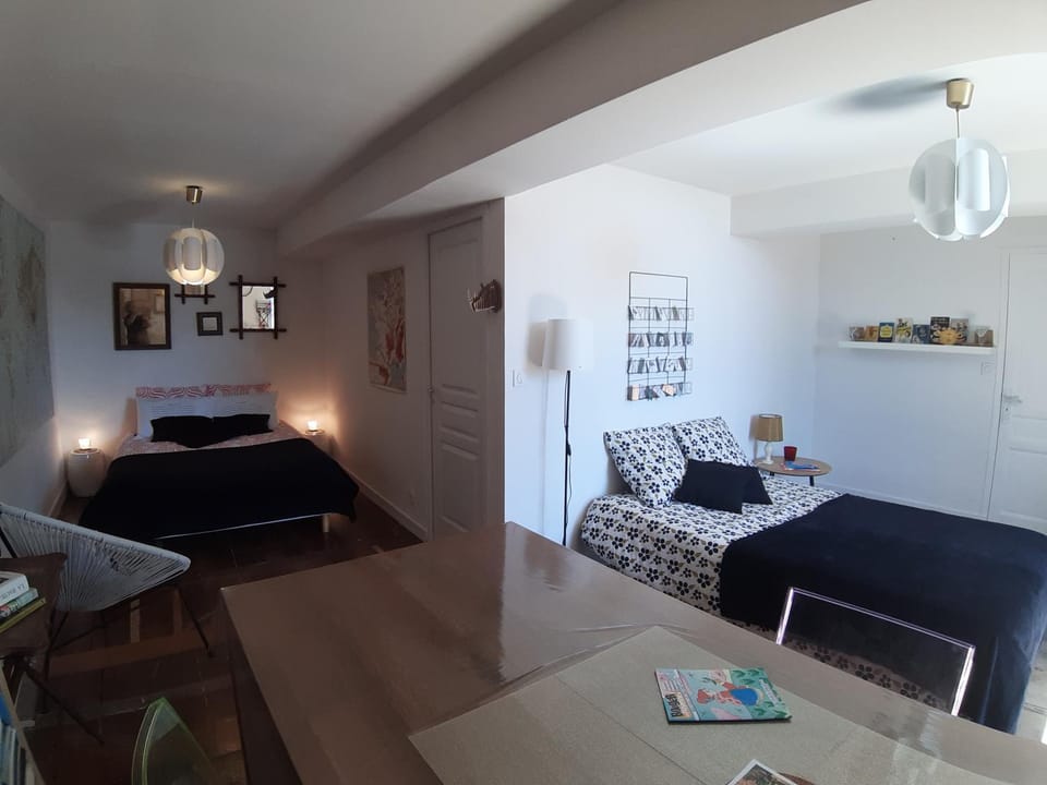 Photo of the whole room