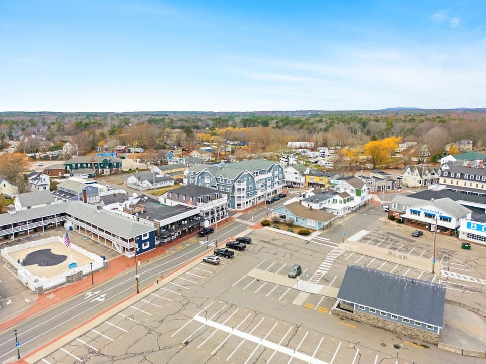 Neighbourhood, Bird's eye view