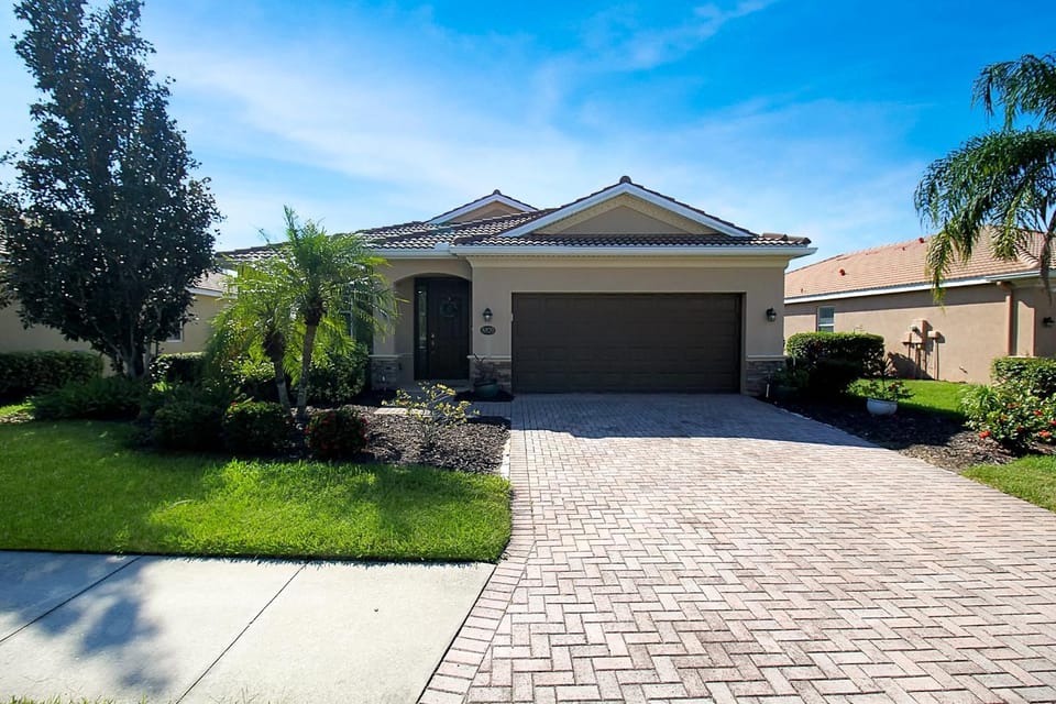 Villa Milano Private Pool Home River Strand House in Tampa Bay