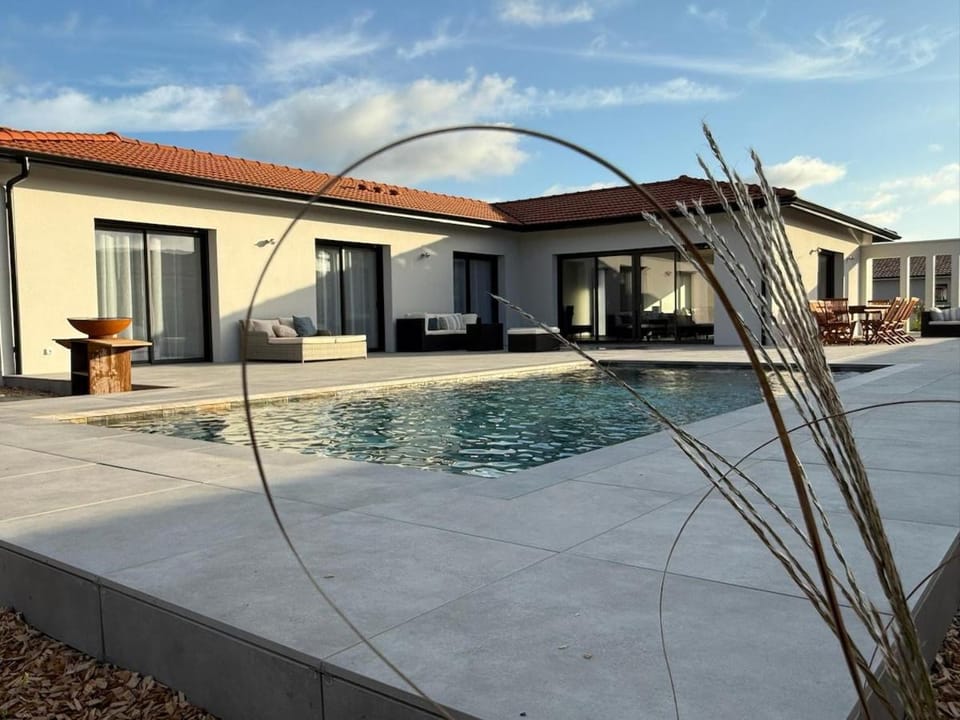 Villa Amara Piscine 7 personnes Villa in Biganos
